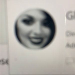 Meet your Posher, Gloria